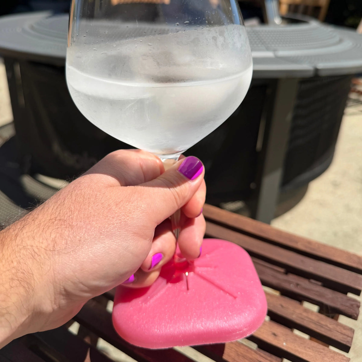Closer Coaster: The Coaster That Follows Your Drink – Non-Slip, Reversible Silicone Coaster