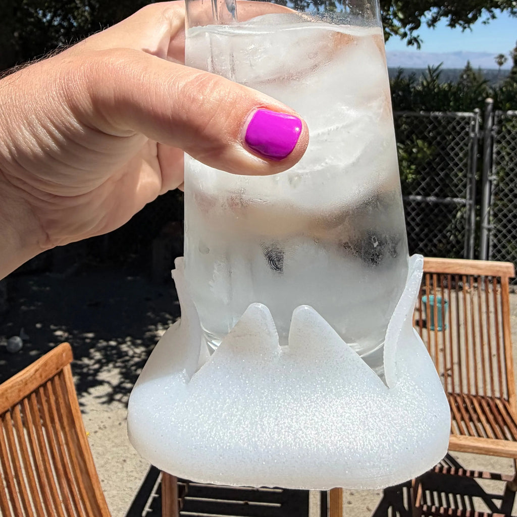 Closer Coaster: The Coaster That Follows Your Drink – Non-Slip, Reversible Silicone Coaster