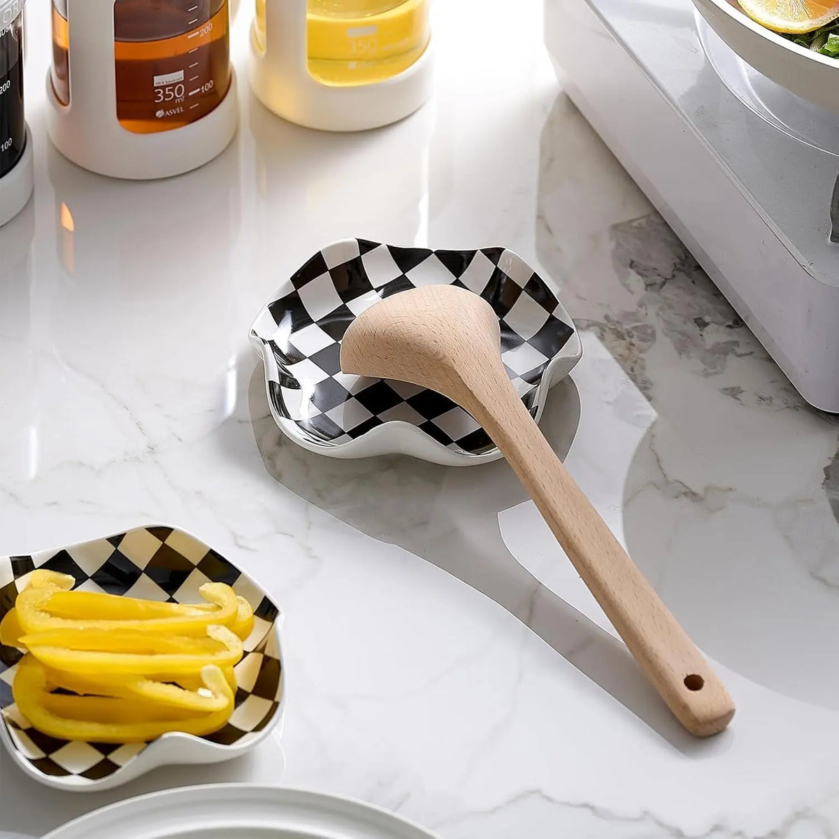 Ceramic Tableware Rest - 5.3in Black and White Pattern, Heat-Resistant Cutlery Rest for Kitchen Countertops & Stovetops