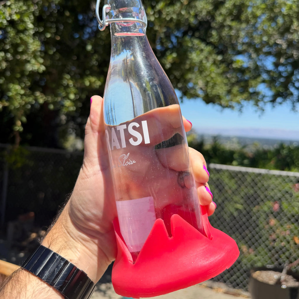 Closer Coaster: The Coaster That Follows Your Drink – Non-Slip, Reversible Silicone Coaster