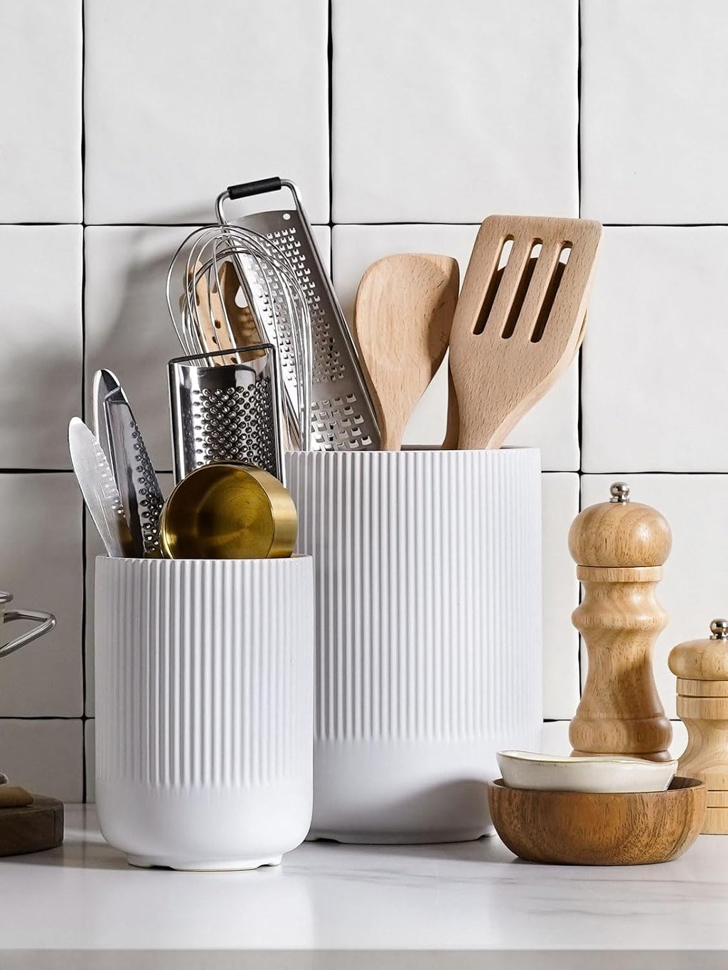LE TAUCI Ceramic Kitchen Utensil Holder for Counter, 7.3/5.4", White
