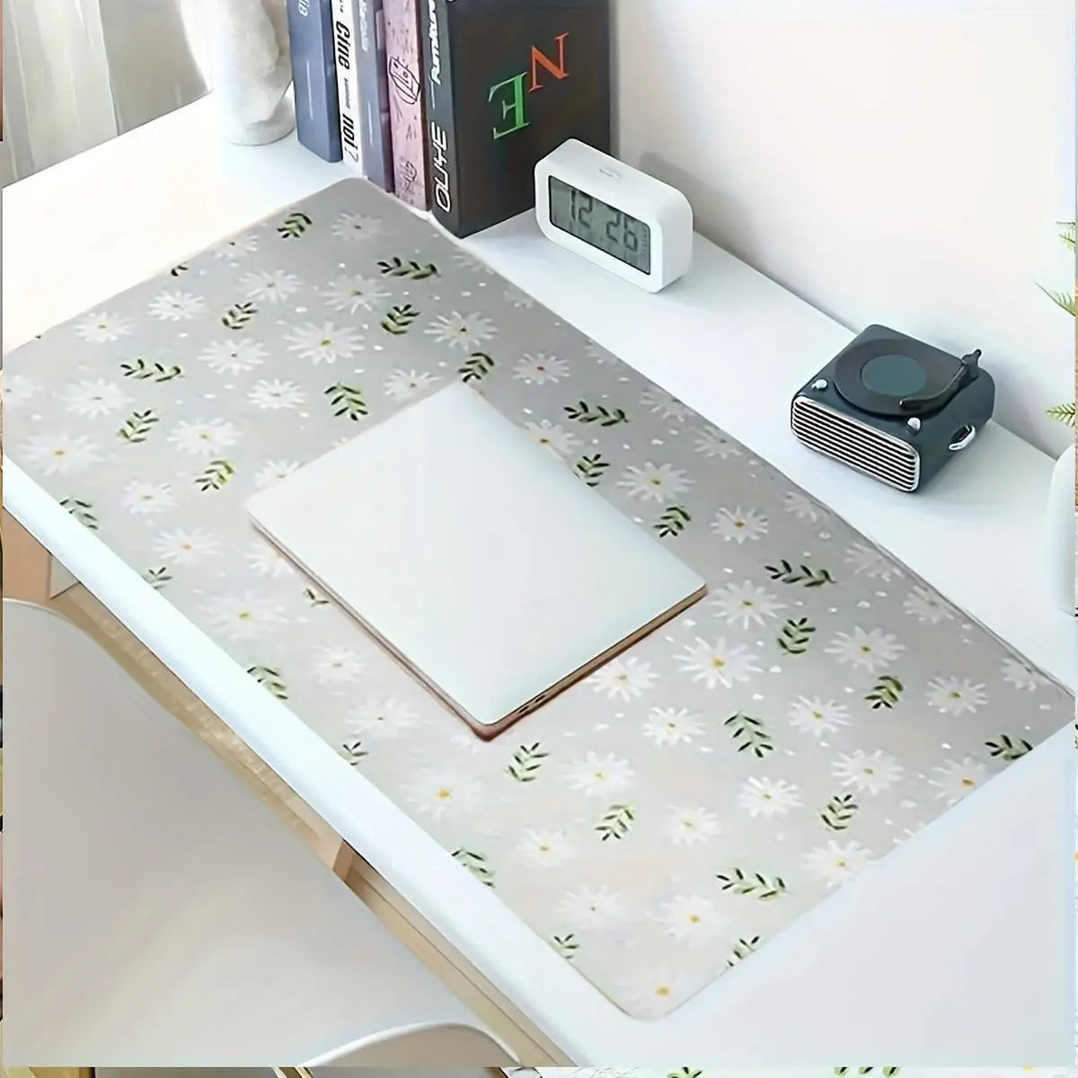 4pcs/8pcs Waterproof Refrigerator Pads, Small Daisy Green Grass Pattern, Decorative, Moisture Resistant, Non Slip, Washable, Reusable, Eva Material