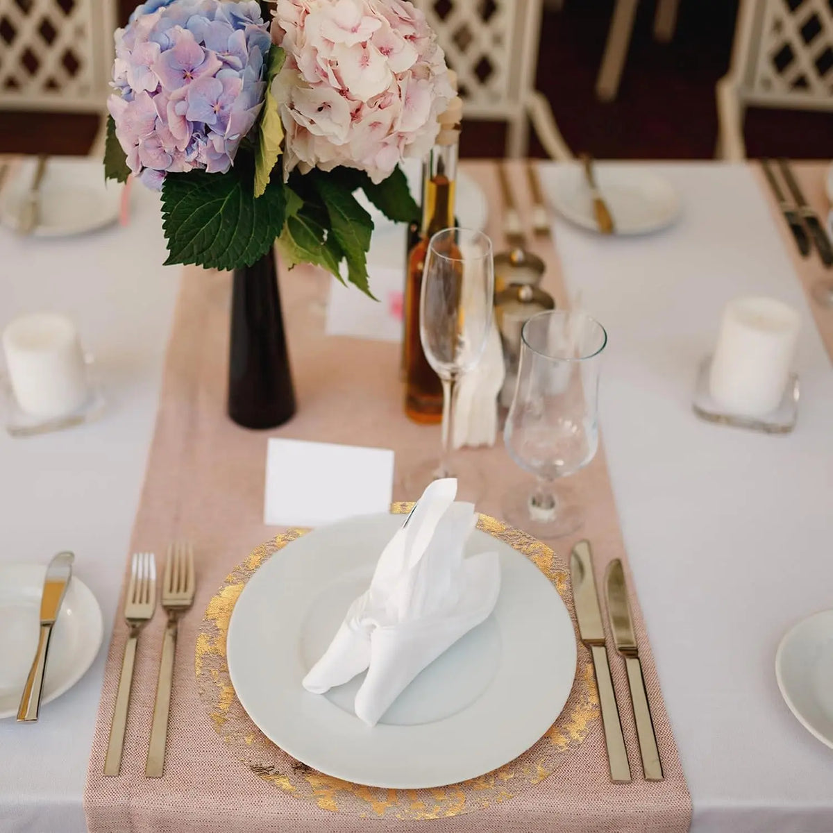 100-Piece Elegant Glam Gold Sheen Disposable Round Placemats - 13in/33cm Gold Foil Shimmer Polyester Table Mats, 1-Time Use Keeps Table Prep Simple, Home/Festive Party Decor for Wedding, Formal/Everyday Use